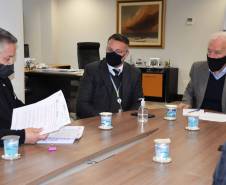 Detran-PR e vice-governador se reúnem com representantes do Sindicato dos Centros de Formação de Condutores do Paraná   