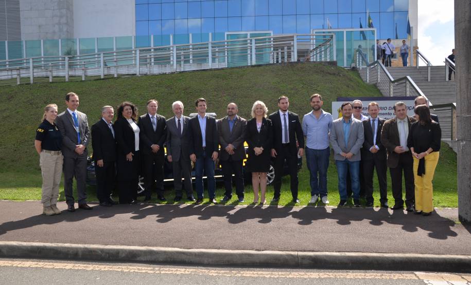 Evento de lançamento do vídeo da campanha Maio Amarelo do Detran-PR