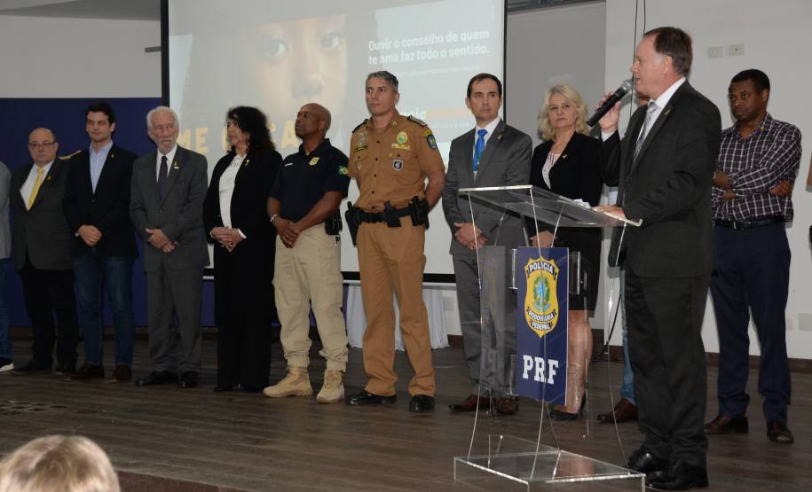 Evento de lançamento do vídeo da campanha Maio Amarelo do Detran-PR
