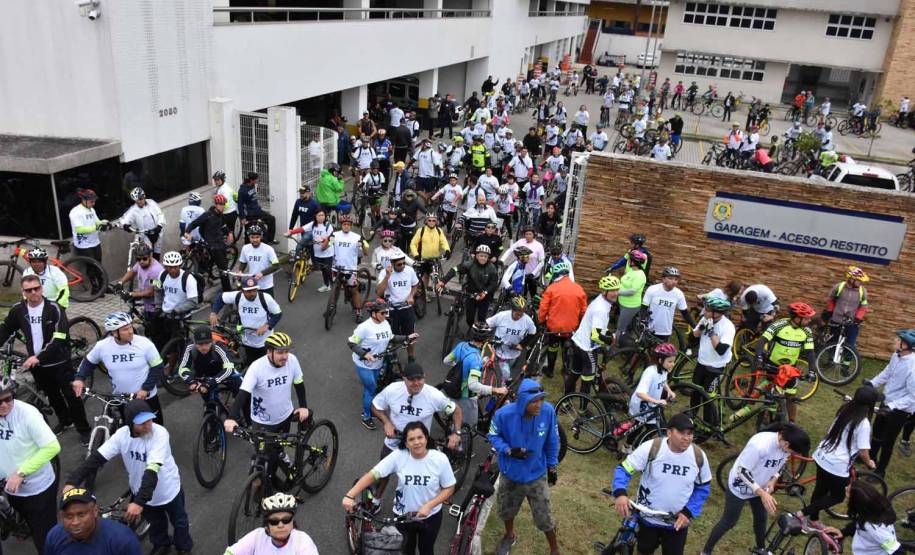3º Passeio Ciclístico do Detran, PRF e SinPRF-PR recebe mais de 500 participantes