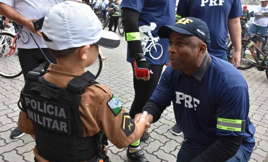 3º Passeio Ciclístico do Detran, PRF e SinPRF-PR recebe mais de 500 participantes