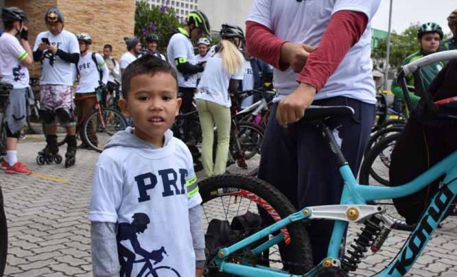3º Passeio Ciclístico do Detran, PRF e SinPRF-PR recebe mais de 500 participantes