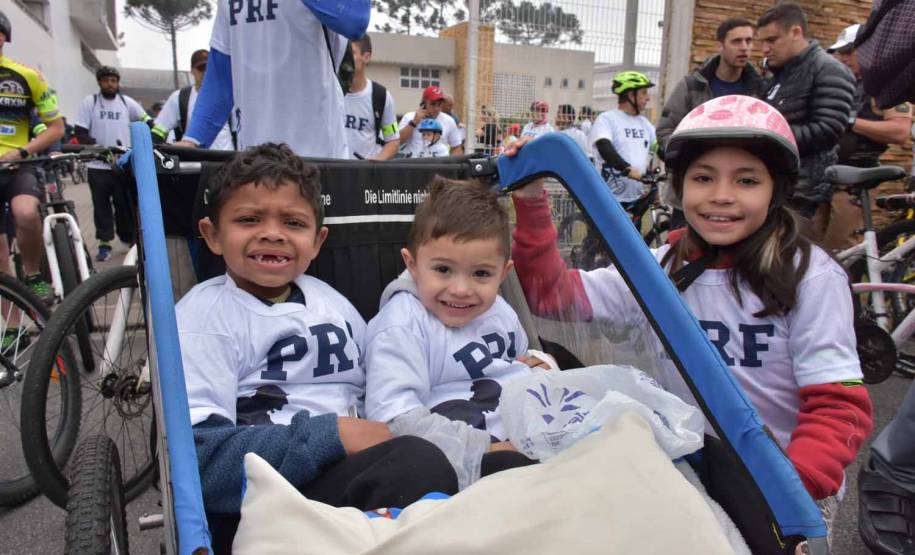 3º Passeio Ciclístico do Detran, PRF e SinPRF-PR recebe mais de 500 participantes