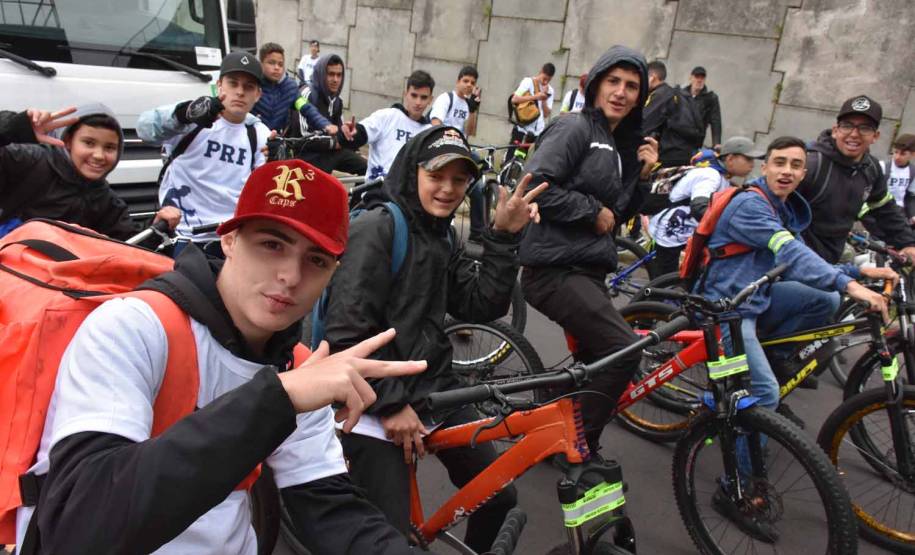 3º Passeio Ciclístico do Detran, PRF e SinPRF-PR recebe mais de 500 participantes