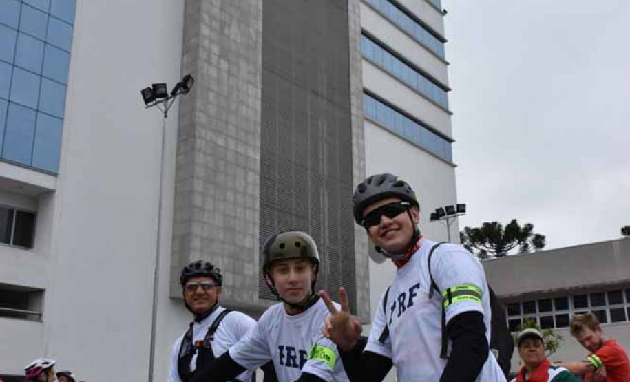 3º Passeio Ciclístico do Detran, PRF e SinPRF-PR recebe mais de 500 participantes