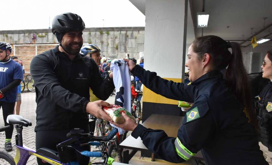 3º Passeio Ciclístico do Detran, PRF e SinPRF-PR recebe mais de 500 participantes