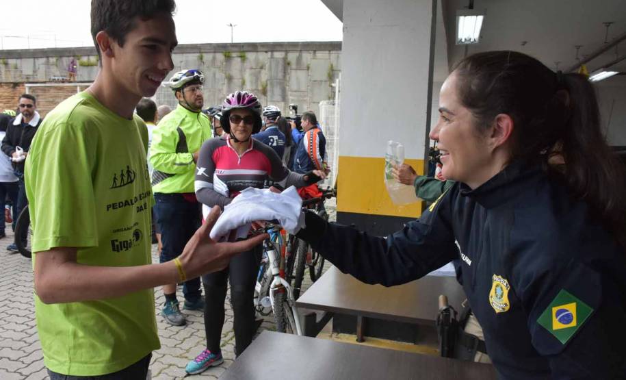 3º Passeio Ciclístico do Detran, PRF e SinPRF-PR recebe mais de 500 participantes