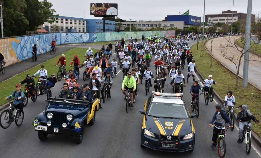 3º Passeio Ciclístico do Detran, PRF e SinPRF-PR recebe mais de 500 participantes