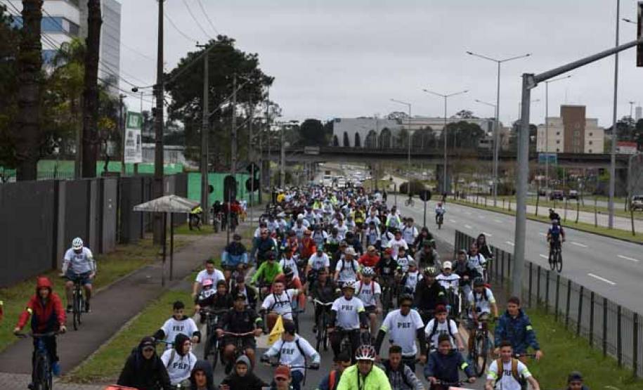 3º Passeio Ciclístico do Detran, PRF e SinPRF-PR recebe mais de 500 participantes