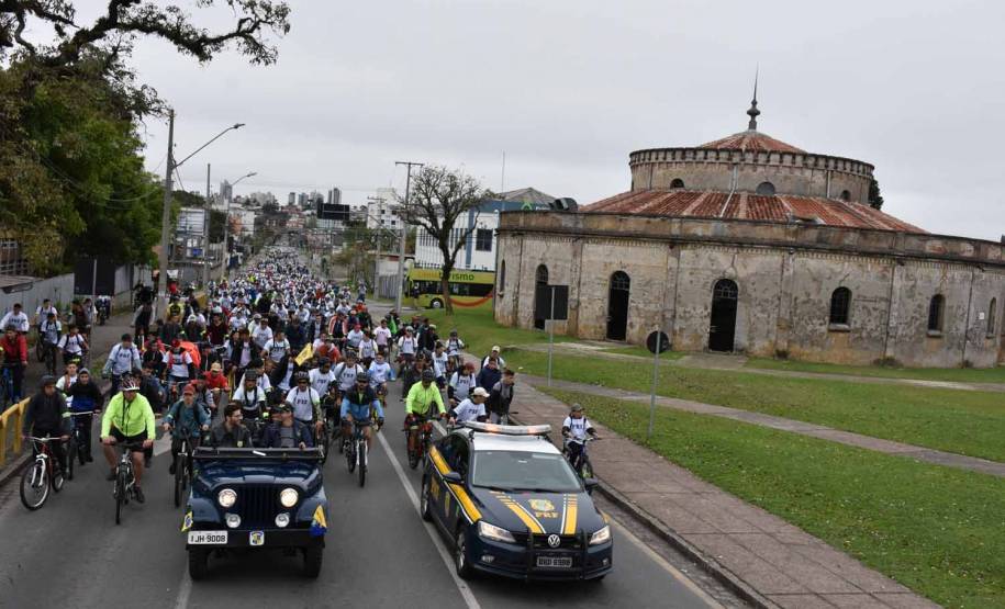 3º Passeio Ciclístico do Detran, PRF e SinPRF-PR recebe mais de 500 participantes