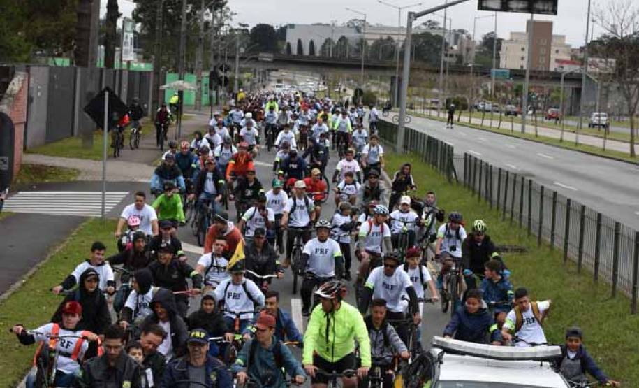3º Passeio Ciclístico do Detran, PRF e SinPRF-PR recebe mais de 500 participantes