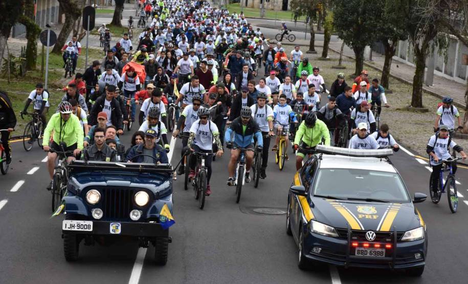 3º Passeio Ciclístico do Detran, PRF e SinPRF-PR recebe mais de 500 participantes