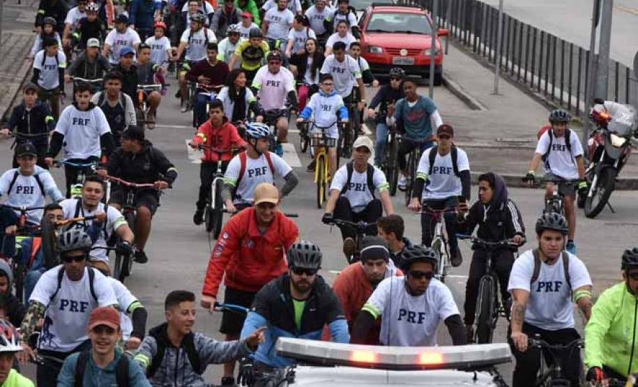 3º Passeio Ciclístico do Detran, PRF e SinPRF-PR recebe mais de 500 participantes