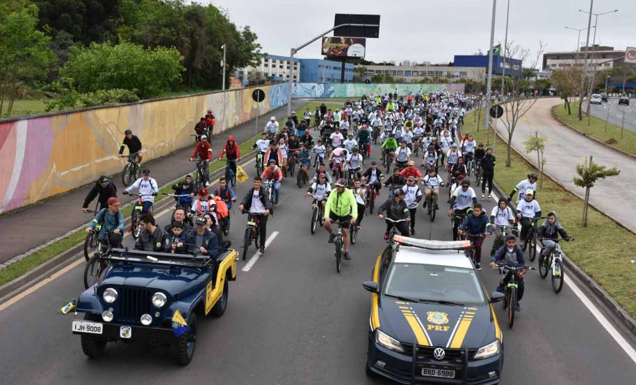 3º Passeio Ciclístico do Detran, PRF e SinPRF-PR recebe mais de 500 participantes