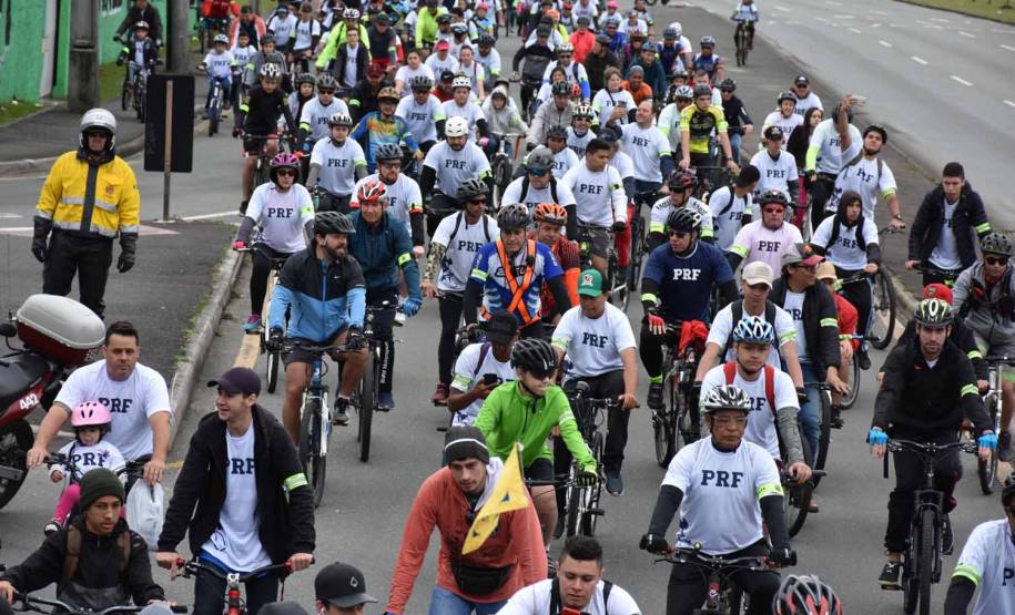 3º Passeio Ciclístico do Detran, PRF e SinPRF-PR recebe mais de 500 participantes