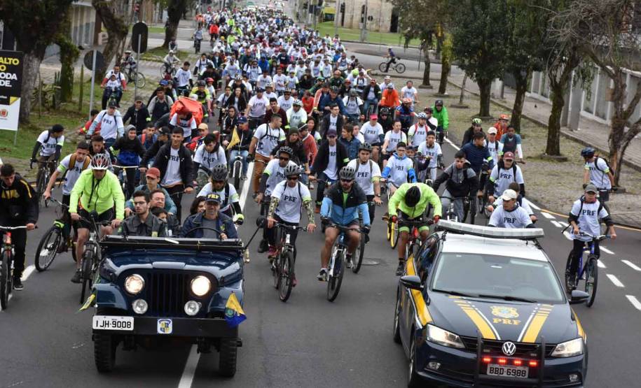 3º Passeio Ciclístico do Detran, PRF e SinPRF-PR recebe mais de 500 participantes