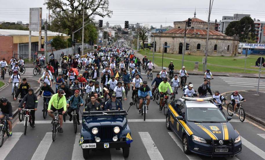 3º Passeio Ciclístico do Detran, PRF e SinPRF-PR recebe mais de 500 participantes