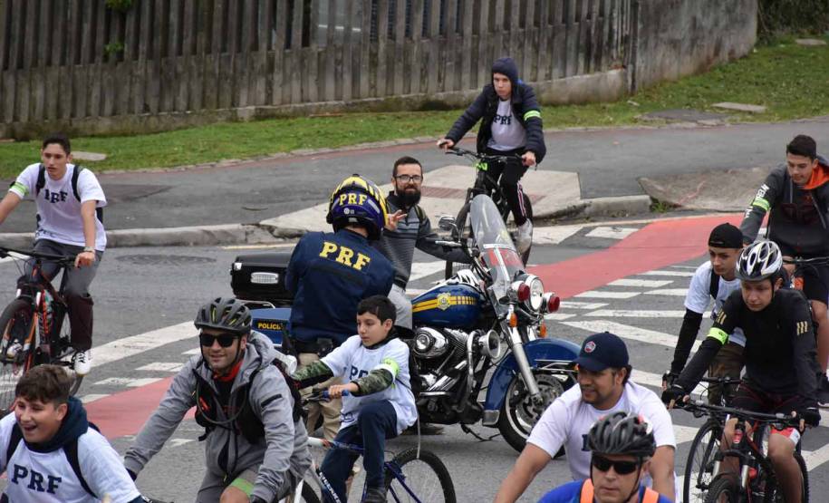 3º Passeio Ciclístico do Detran, PRF e SinPRF-PR recebe mais de 500 participantes
