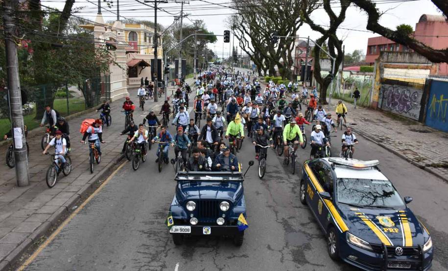 3º Passeio Ciclístico do Detran, PRF e SinPRF-PR recebe mais de 500 participantes