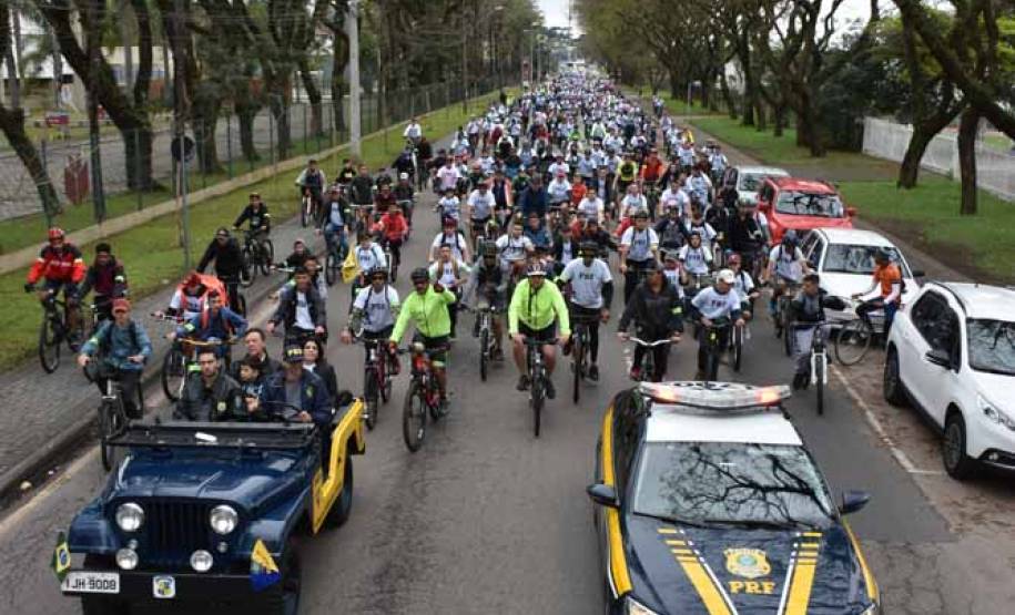 3º Passeio Ciclístico do Detran, PRF e SinPRF-PR recebe mais de 500 participantes