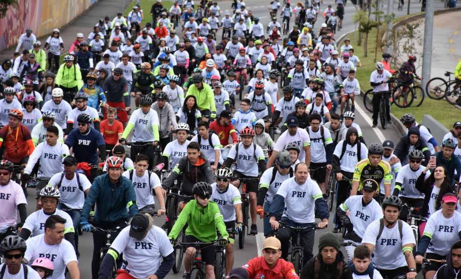 3º Passeio Ciclístico do Detran, PRF e SinPRF-PR recebe mais de 500 participantes