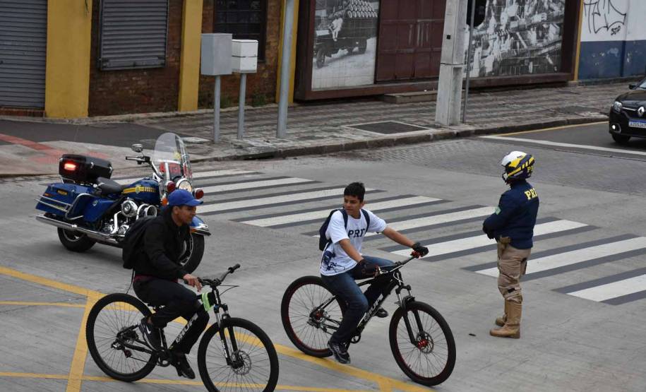 3º Passeio Ciclístico do Detran, PRF e SinPRF-PR recebe mais de 500 participantes