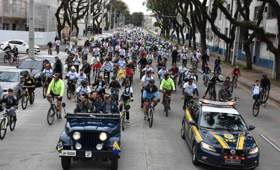 3º Passeio Ciclístico do Detran, PRF e SinPRF-PR recebe mais de 500 participantes