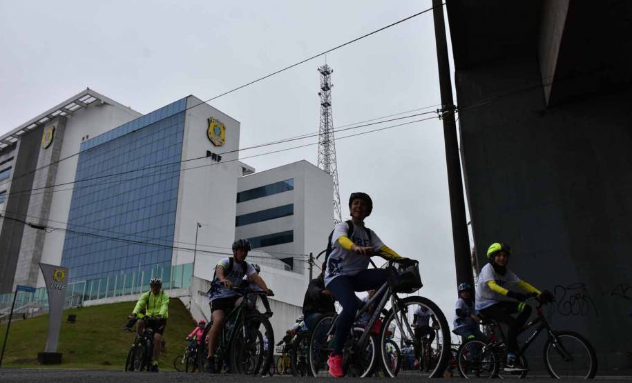 3º Passeio Ciclístico do Detran, PRF e SinPRF-PR recebe mais de 500 participantes