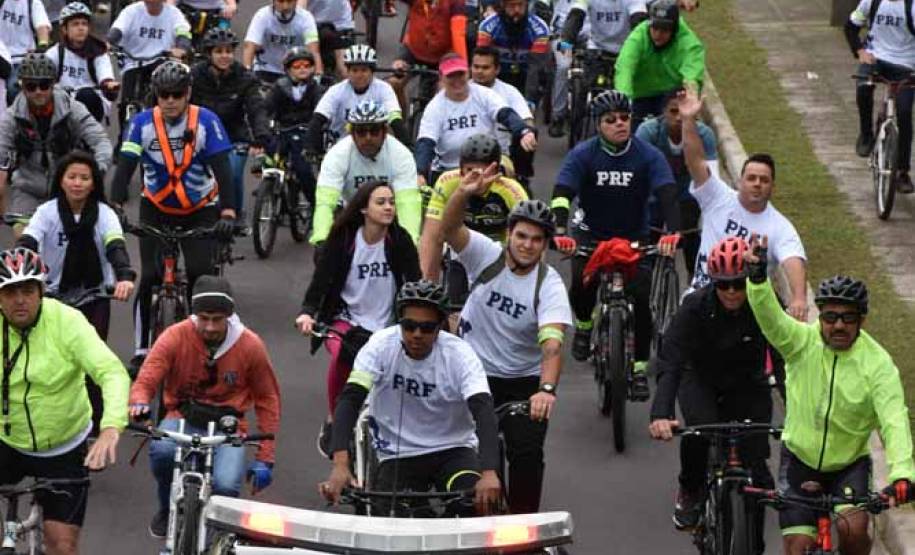 3º Passeio Ciclístico do Detran, PRF e SinPRF-PR recebe mais de 500 participantes