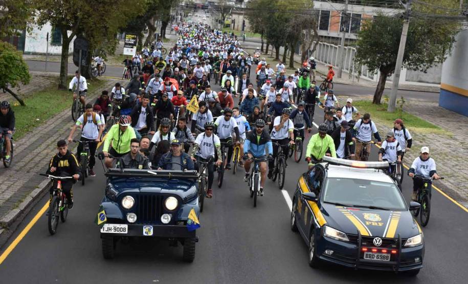 3º Passeio Ciclístico do Detran, PRF e SinPRF-PR recebe mais de 500 participantes