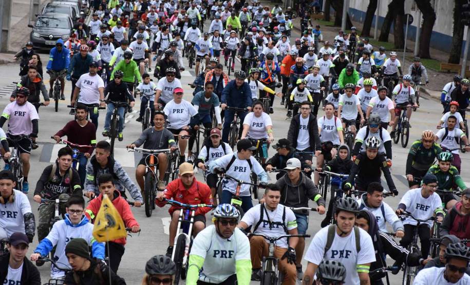 3º Passeio Ciclístico do Detran, PRF e SinPRF-PR recebe mais de 500 participantes