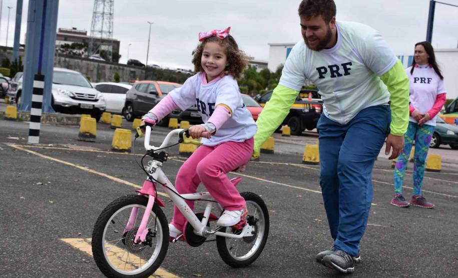 3º Passeio Ciclístico do Detran, PRF e SinPRF-PR recebe mais de 500 participantes