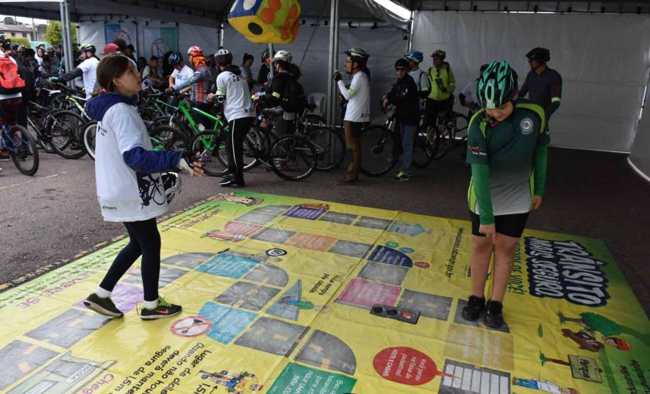 3º Passeio Ciclístico do Detran, PRF e SinPRF-PR recebe mais de 500 participantes