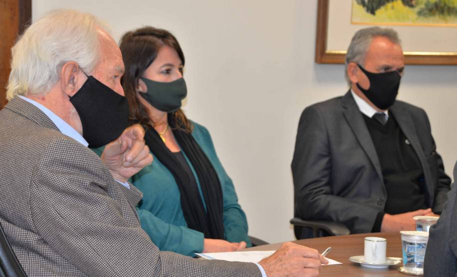 Detran-PR e vice-governador se reúnem com representantes do Sindicato dos Centros de Formação de Condutores do Paraná