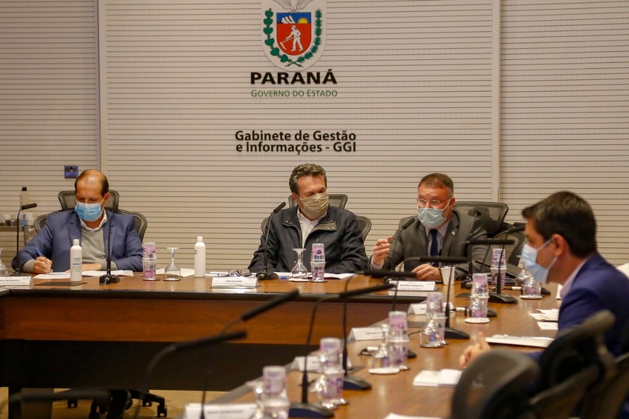 reuniao conselho de parcerias patios