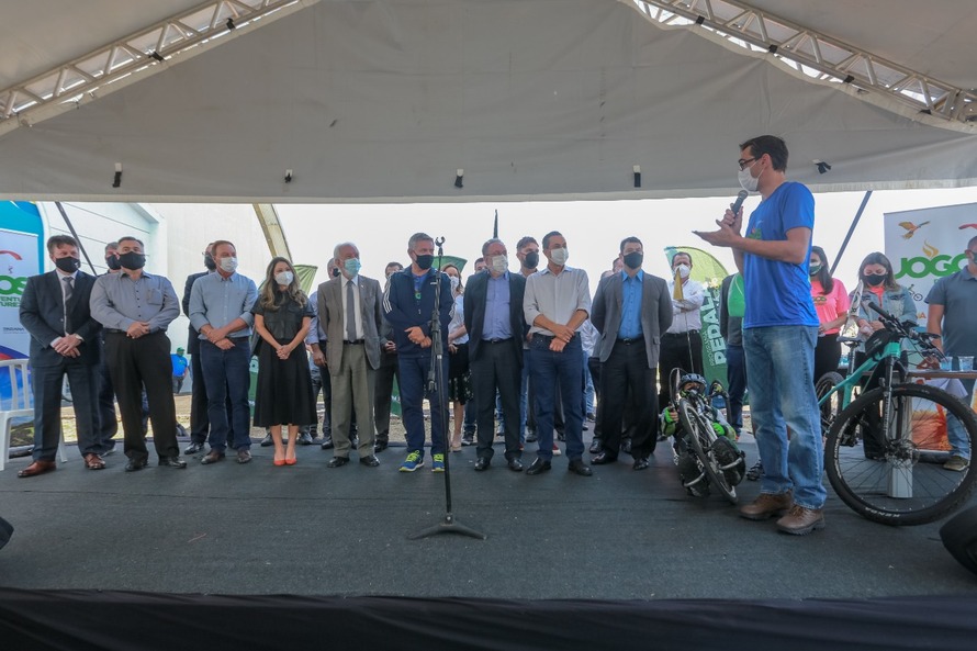 Estado lança o Programa Pedala Paraná, com 80 ciclorrotas