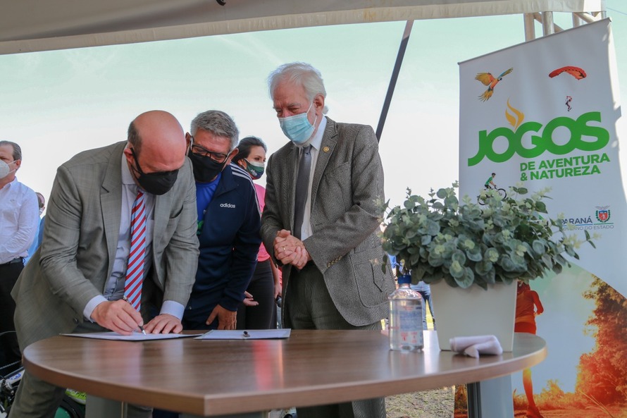 Estado lança o Programa Pedala Paraná, com 80 ciclorrotas