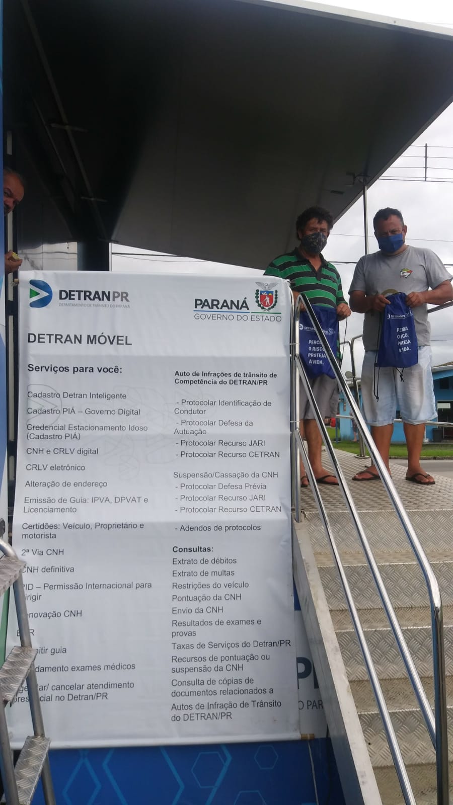Detran-PR participa do Porto em Ação prestando serviços a caminhoneiros