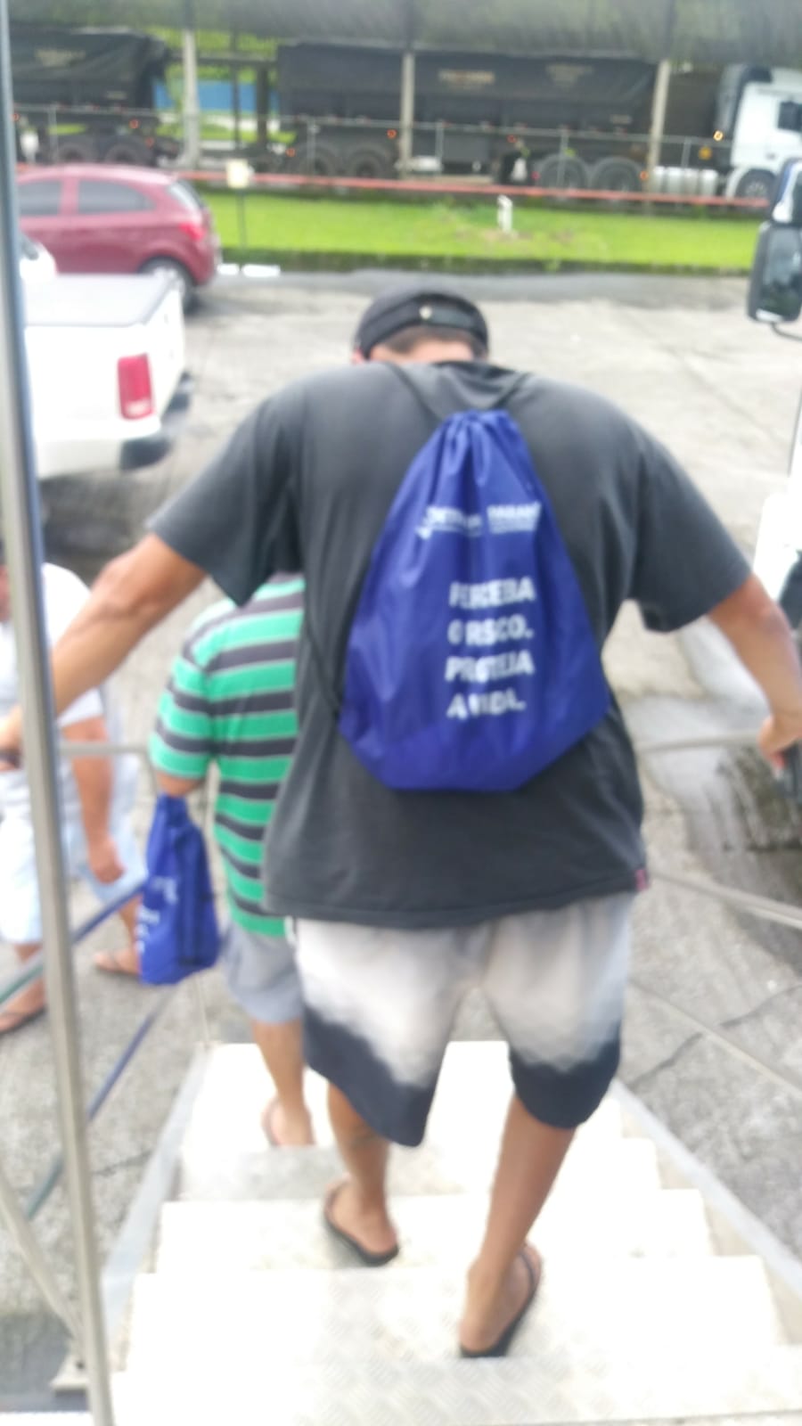 Detran-PR participa do Porto em Ação prestando serviços a caminhoneiros