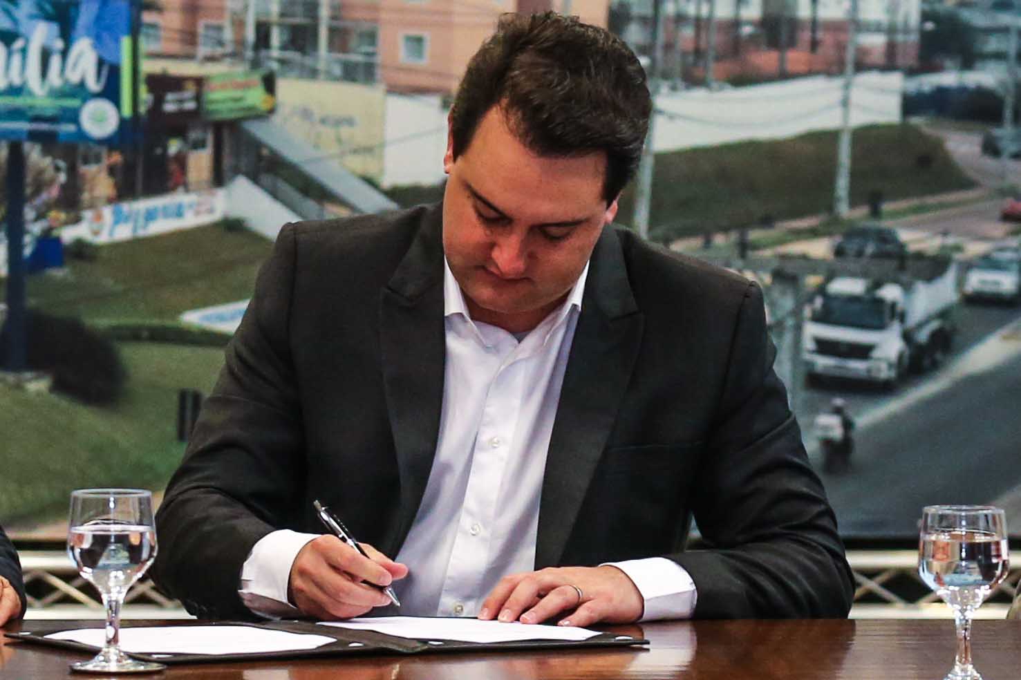 Governador anuncia secretário do Trabalho e diretores do Detran, Celepar, Amep e Portos