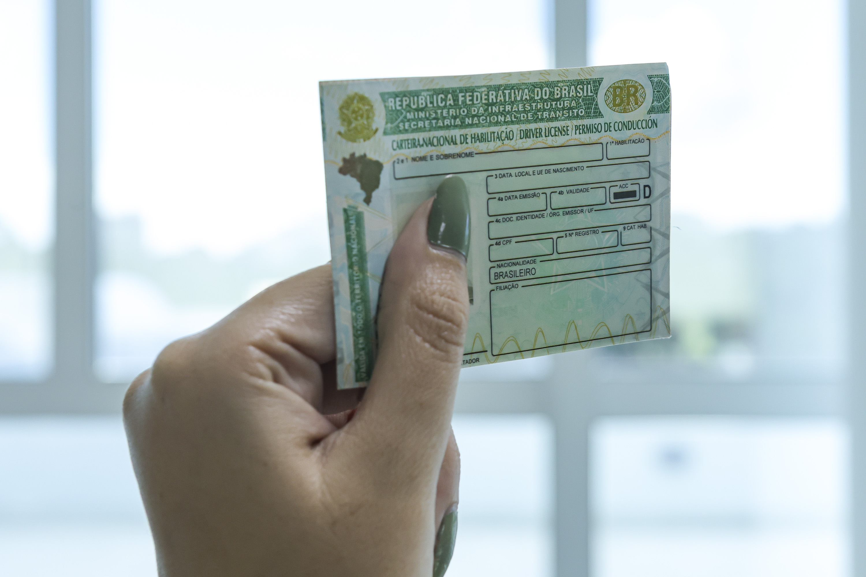 Detran-PR divulga lista dos 4 mil selecionados no primeiro edital da CNH Social