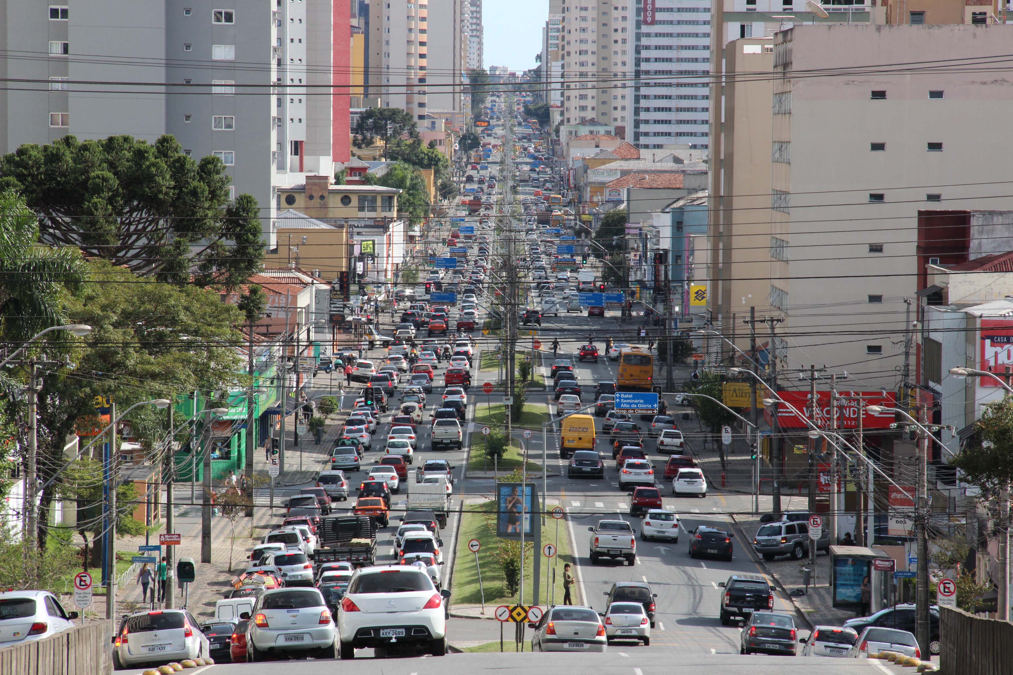 A inadimplência do Imposto sobre a Propriedade de Veículos Automotores (IPVA) teve redução de 16,4% no Paraná. 