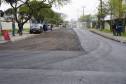 Prefeito de Curitiba visita obra de revitalização asfáltica em torno a sede do Detran-PR 
