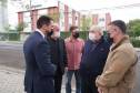 Prefeito de Curitiba visita obra de revitalização asfáltica em torno a sede do Detran-PR 