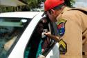 O feriadão de Carnaval terminou com mais acidentes e mortes nas rodovias paranaenses, em comparação com o ano passado. De acordo com o balanço divulgado nesta quarta-feira (01) pela Polícia Militar do Paraná, foram registrados 133 acidentes com 132 feridos e 10 mortos, além de três atropelamentos neste feriado. No mesmo período do ano anterior, foram 127 acidentes, 129 feridos, sete mortos e três atropelamentos. 
