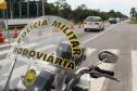 O feriadão de Carnaval terminou com mais acidentes e mortes nas rodovias paranaenses, em comparação com o ano passado. De acordo com o balanço divulgado nesta quarta-feira (01) pela Polícia Militar do Paraná, foram registrados 133 acidentes com 132 feridos e 10 mortos, além de três atropelamentos neste feriado. No mesmo período do ano anterior, foram 127 acidentes, 129 feridos, sete mortos e três atropelamentos. 