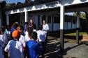 O Departamento de Trânsito do Paraná (Detran) iniciou esta semana uma nova parceria para educação de trânsito de crianças e adolescentes. A Delegacia de Delitos de Trânsito (Dedetran) passa a integrar o roteiro de visitas que apresentam o trabalho da autarquia, do Batalhão de Polícia Militar de Trânsito (BPTran) e ensinam sobre comportamento prudente e seguro nas ruas.