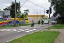 
O Departamento de Trânsito do Paraná (Detran) e a prefeitura de Curitiba lançaram nesta quarta-feira (21), um projeto piloto de implantação de espaços exclusivos para motos. A nova sinalização foi instalada nos dois sentidos da Avenida Victor Ferreira do Amaral, no bairro Tarumã, próximo à sede do Detran. 

