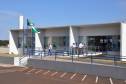O Departamento de Trânsito do Paraná (Detran) inaugurou na tarde desta quinta-feira (25) o novo prédio da autarquia em Sarandi, no Noroeste do Estado. A unidade vai atender moradores da cidade, de Maringá e de mais oito municípios da Região. A partir de sexta-feira (26), o atendimento será feito normalmente, das 8h às 14h, e os usuários poderão optar por realizar os serviços na Ciretran da Avenida Antônio Volpato, que é paralela a BR 376, ou no Contorno Sul..Foto: Allan Marba