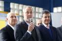 O governador Beto Richa inaugurou nesta segunda-feira, a nova unidade do Detran, em São José dos Pinhais. Na oportunidade autorizou a homologação  para execução das obras de pavimentação asfaltica nas vias urbanas. Participaram da solenidade: diretor do Detran PR, Marcos Traad, os secretários de Desenvolvimento Urbano, em exercício, João Carlos Ortega, da Infraestrutura e Logistica, José Richa Filho e o deputado Francisco Buhrer.São José dos Pinhais, 26-09-16.Foto: Arnaldo Alves / ANPr.